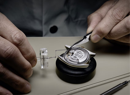 劳力士机械手表总停的原因